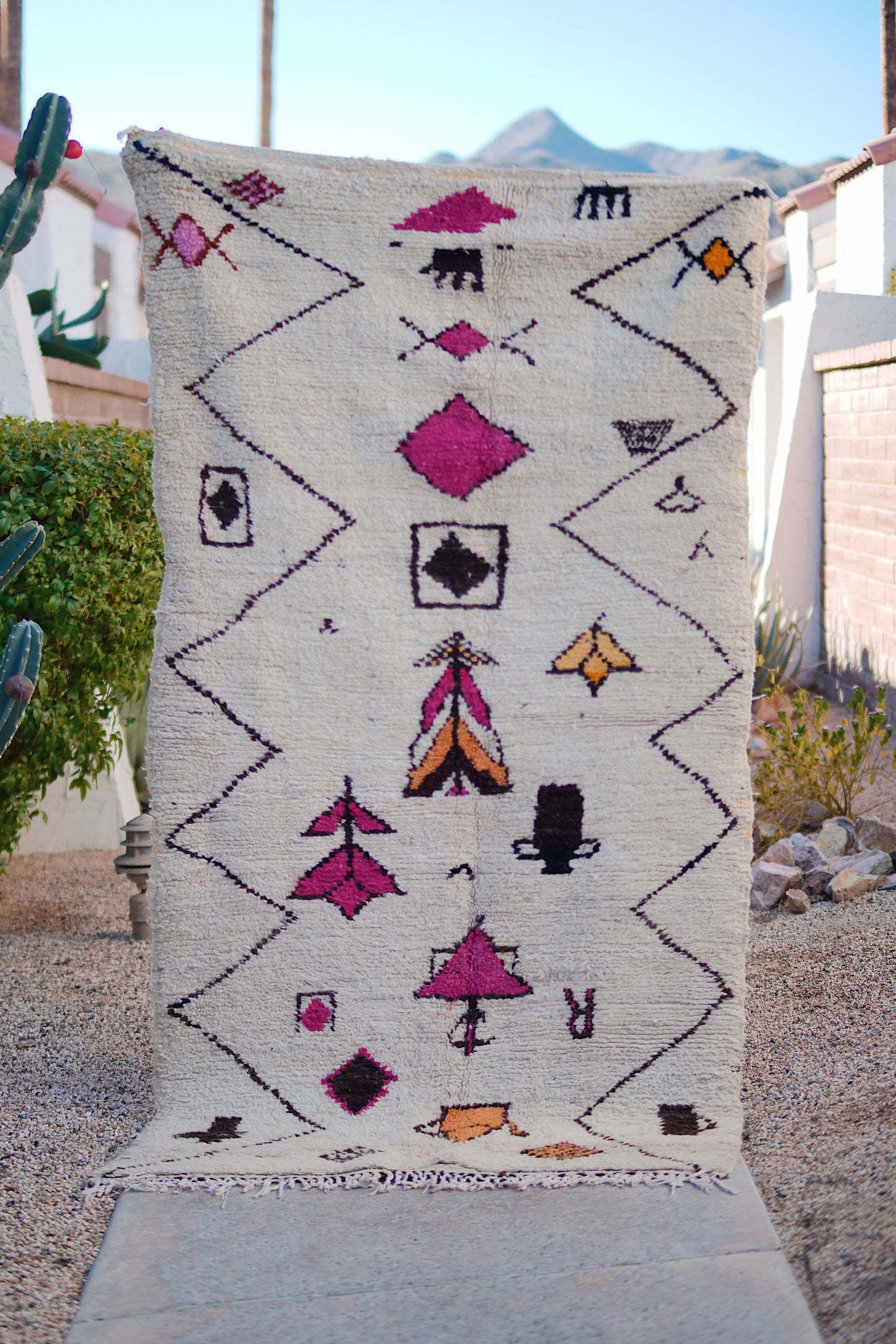 Large White with Multicolor Design Wool Ourika