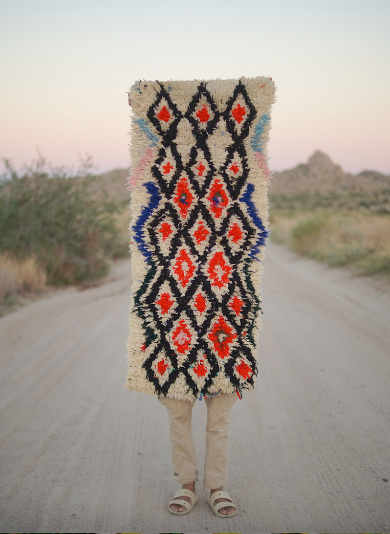 Black and Red Diamond Wool Azilal s00383