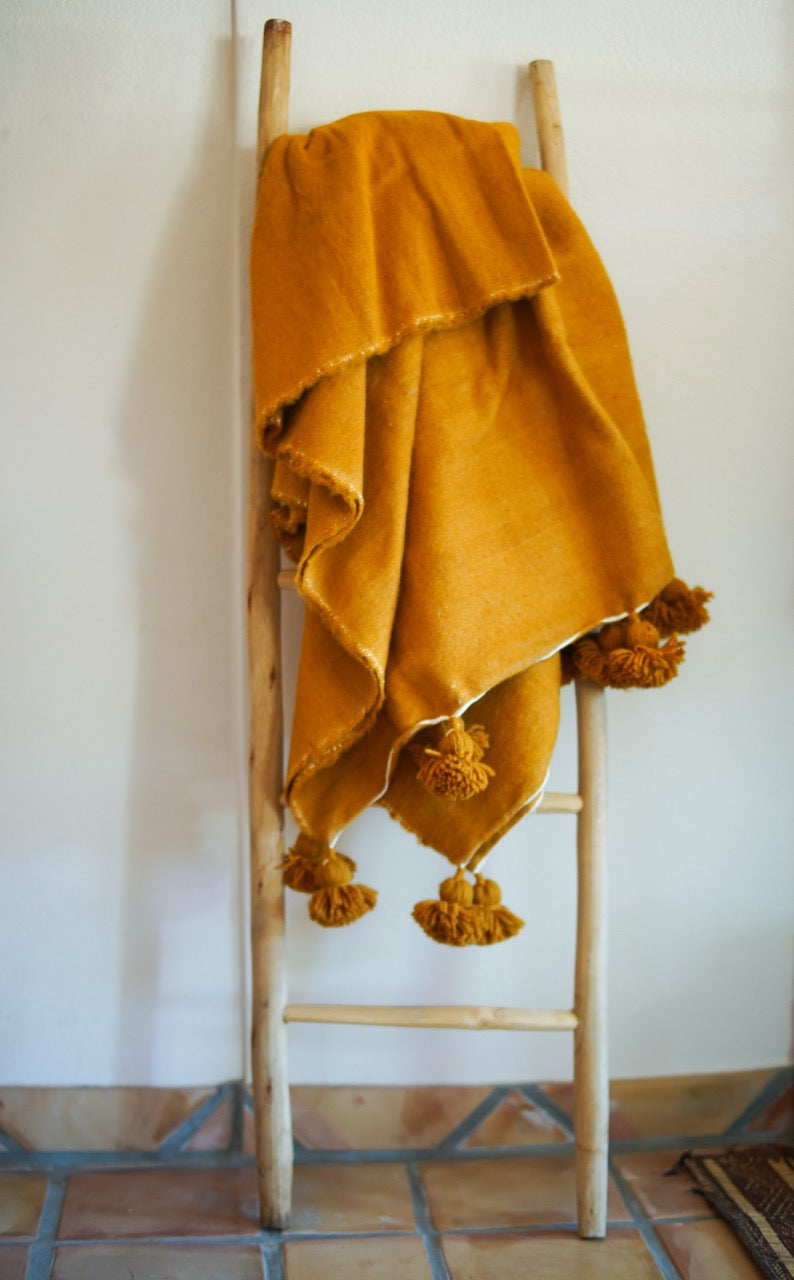 Amber Pom-Pom Blanket