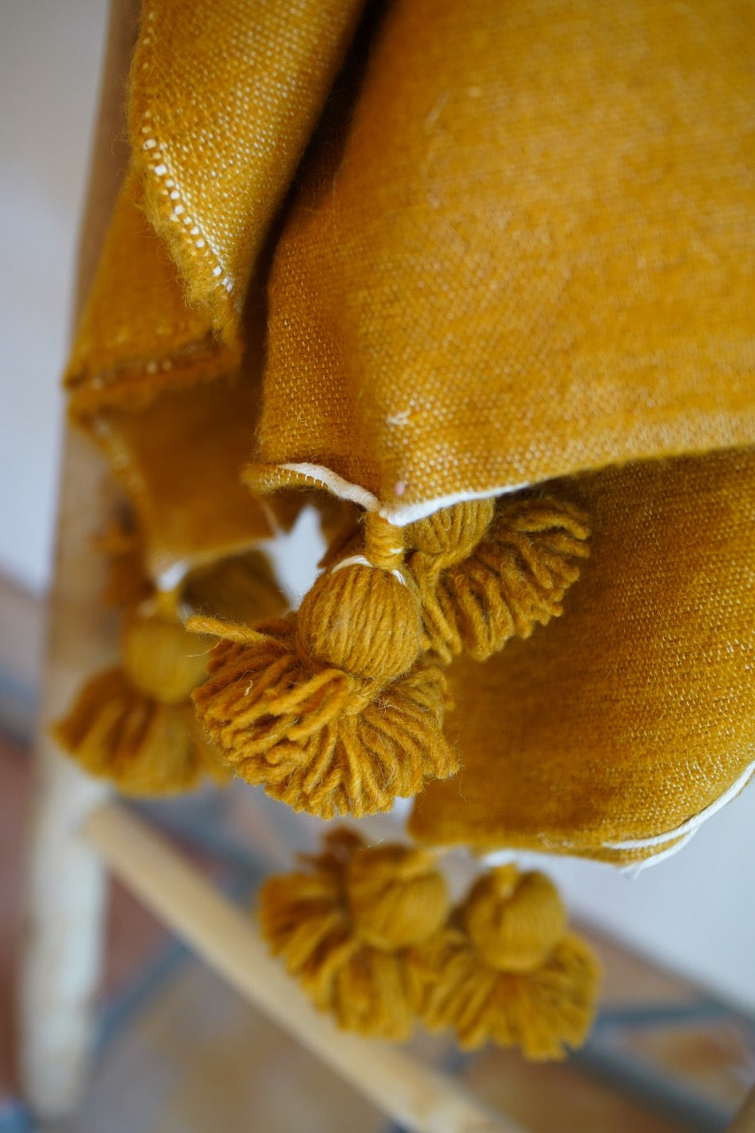 Amber Pom-Pom Blanket