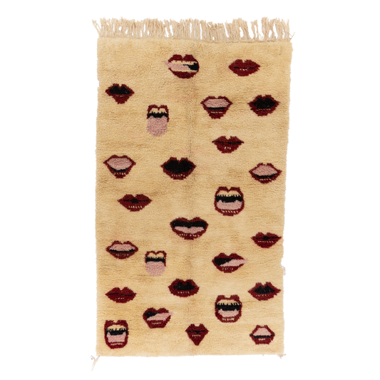 Cream with Kiss Pattern Wool Contemporary