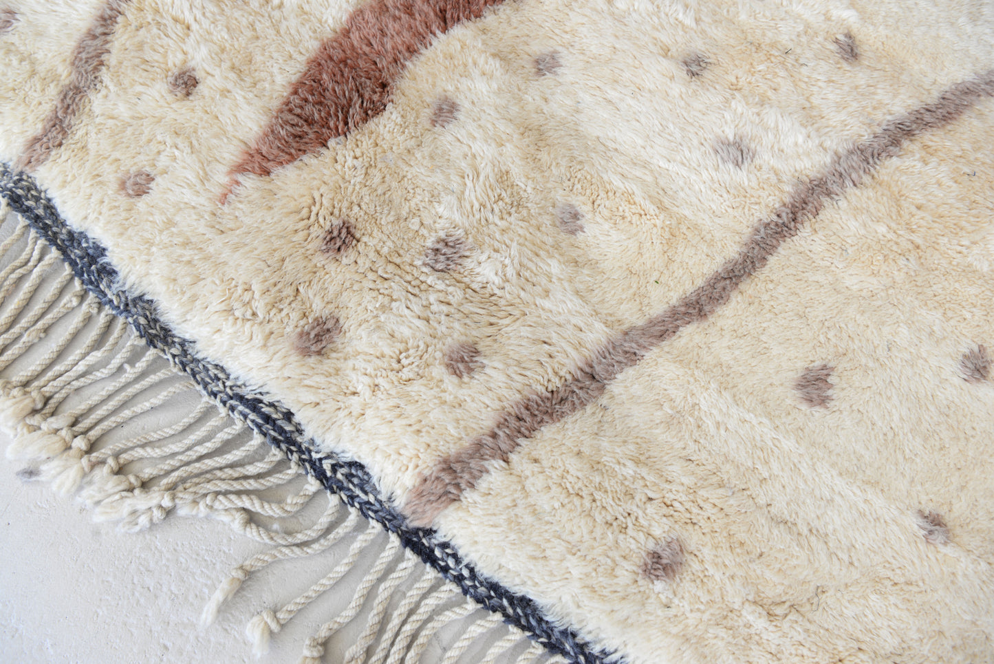 Cream charcoal with taupe undertone   Aguelmous Rug