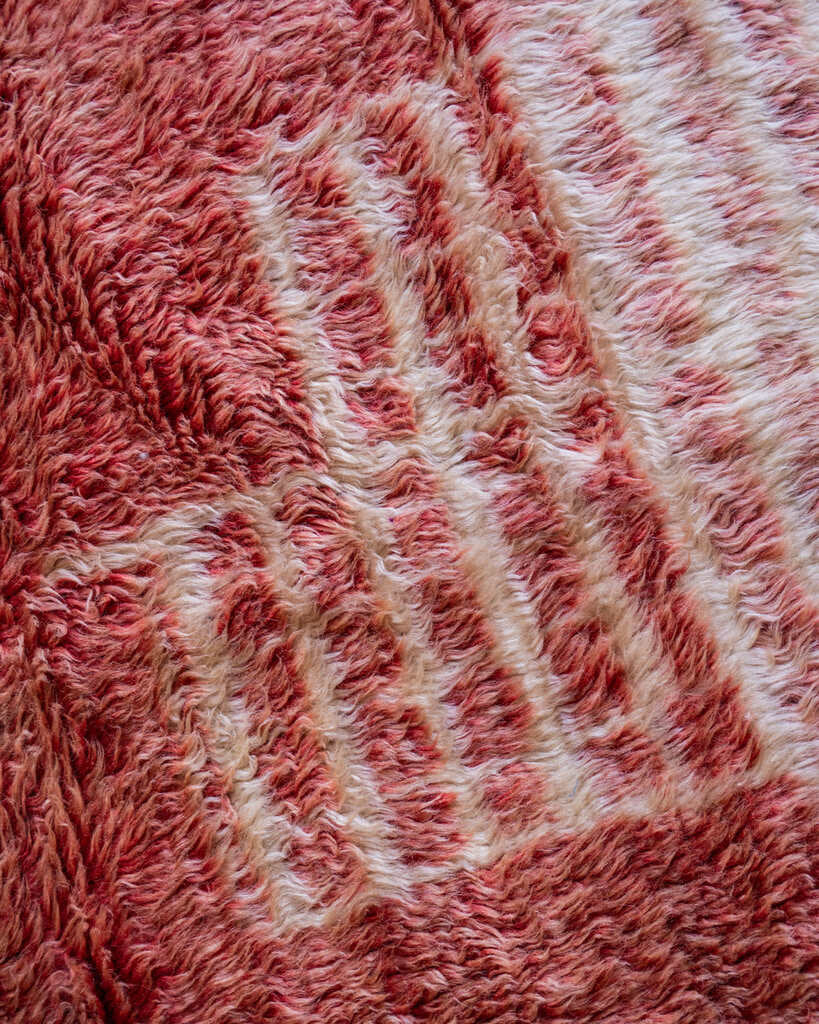 Soukie Modern Red w/ Others Wool Contemporary