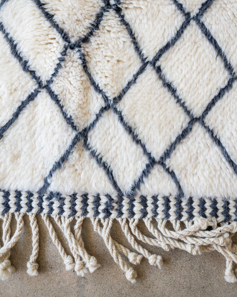 Cream and Navy Blue Wool Contemporary Beni M'rirt