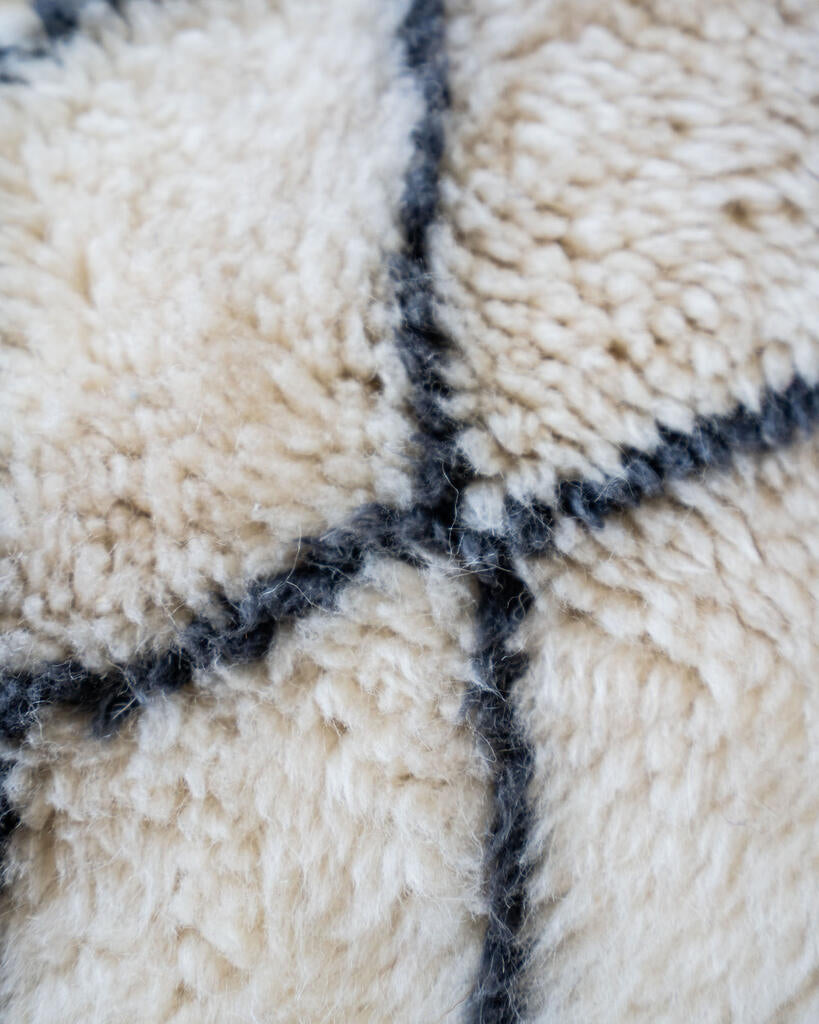 Cream and Navy Blue Wool Contemporary Beni M'rirt